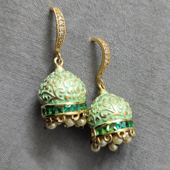 Jewelry - Earings